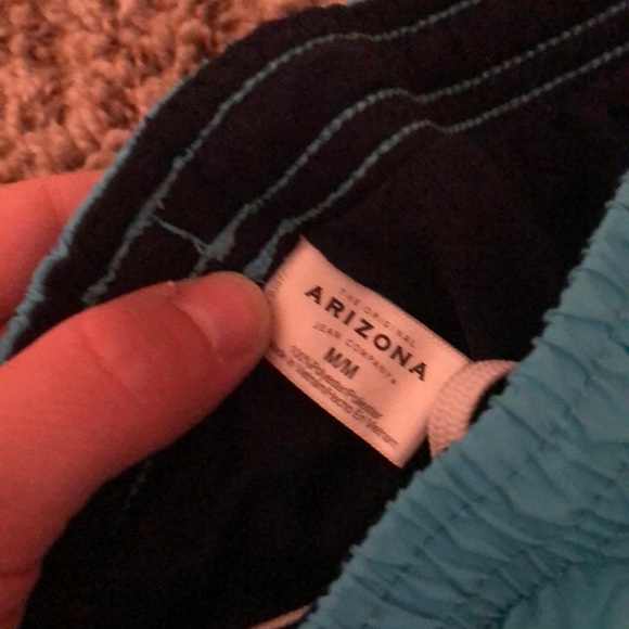 Gym shorts - Picture 2 of 2